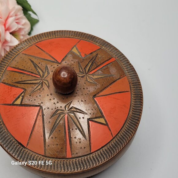 Vintage Round Wooden Decorative Japanese Trinket Box Made in Japan - Picture 2 of 12